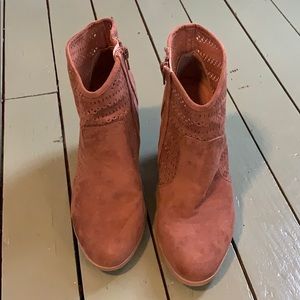 worn very few times! cowboy like booties